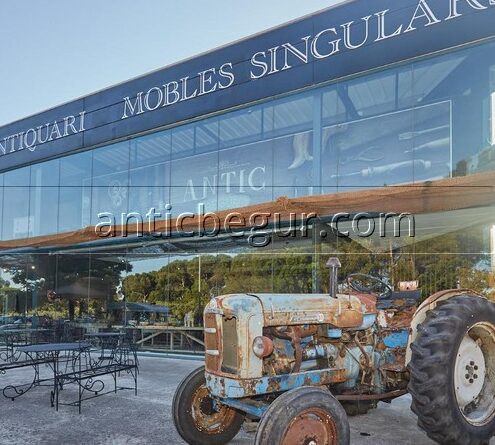 ANTICUARIO BEGUR MUEBLES ÚNICOS